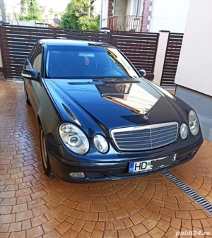 Mercedes E220 