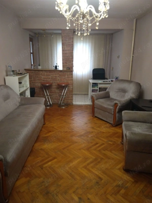 Particular,apartament fara risc seismic,spatios,geam la baie,mobilat,spatii depozitare,metrou 10 min - imagine 3