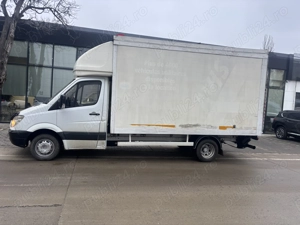 Mercedes-Benz Sprinter cu lift 