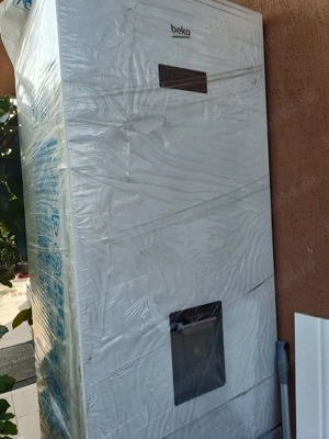 Vând combina frigorifica Beko