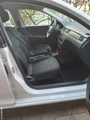 Skoda Rapid Active 1.2 TSI - imagine 7