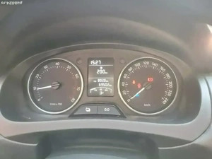 Skoda Rapid Active 1.2 TSI - imagine 9