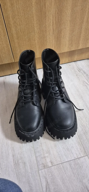 Ghete negre dama cu talpa groasa CROPP