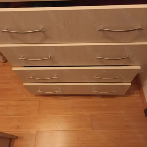 vand dormitor pat comoda noptiera