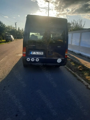 Ford transit 2003 ,5locuri de vînzare. Motor 2000cm