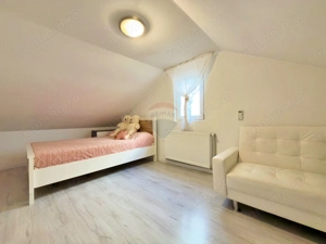 Casă cu 5 camere de vânzare în zona 3 Insule, Arad - imagine 4