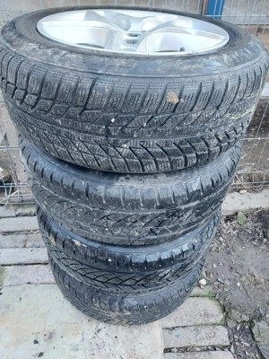 Vînd set roți complet