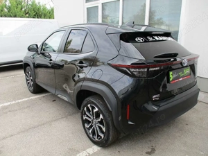 Vând suv Toyota Yaris Cross 1.5 Hybrid Dynamic  - imagine 2