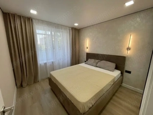 Ofer spre inchiriere apartament cu 2 camere decomandate in zona 1 Mai - imagine 2