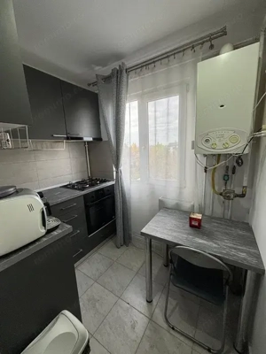 Inchiriez ap.o camera in Zona Blascovici, et.2, suprafata utila de 29 mp. - imagine 4