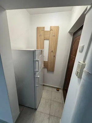 Inchiriez ap.o camera in Zona Blascovici, et.2, suprafata utila de 29 mp. - imagine 6