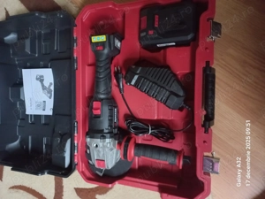 Flex polidisc Parkside Performance cu acumulator  4 ah si incarcator 4.5 a