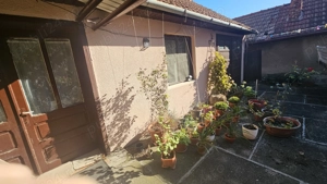 Proprietar, vand casa in Faget - imagine 9