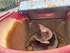 Remorca tehnologica   furajera BVL   12 m  ( electric si hidraulic ) - imagine 10