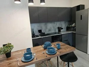 Garsoniera in zona Universitate - imagine 2