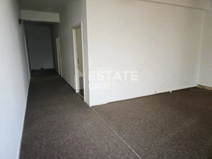 Spatiu comercial central - imagine 11