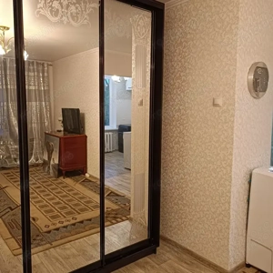 Va propun spre inchiriere o garsoniera in zona lujerului - imagine 2