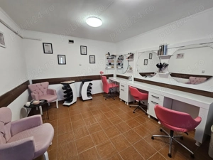 Salon de înfrumusețare de închiriat în Curtea de Argeș.