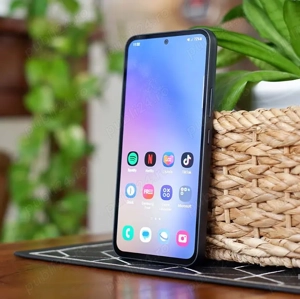 Samsung A54 Negru, 128 GB, impecabil, liber de retea, baterie noua