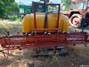 Vand Masina erbicidat -tratat