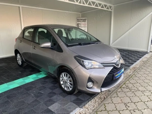 Toyota Yaris 1.4 Benzina 100 CP An 2015