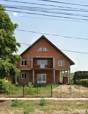 Vand casa in rosu iecea mica - imagine 2