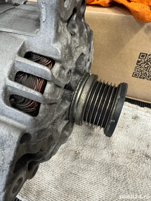 Alternator Original VW Passat Valeo 03L 903 024 L - imagine 3