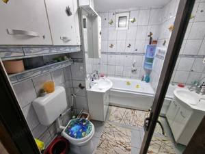 Apartament decomandat zona CET - imagine 5