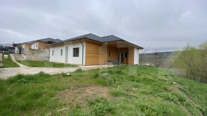 Casă de vânzare in Corușu - imagine 2