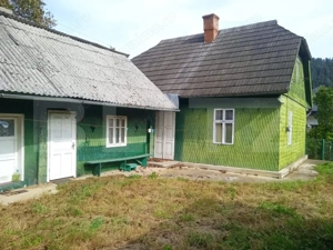 Casă individuala ,2500 mp teren,  în Putna - imagine 3