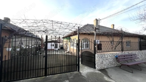 Casa Tuzla   2 Constructii Individuale   9 camere   811mp teren