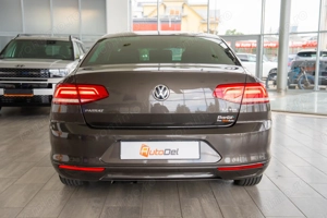 Volkswagen Passat Limousine BlueMotion Technology - imagine 6