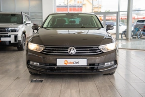 Volkswagen Passat Limousine BlueMotion Technology - imagine 2
