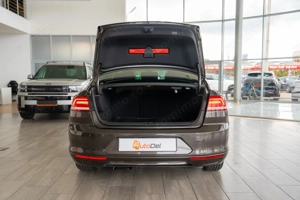Volkswagen Passat Limousine BlueMotion Technology - imagine 11
