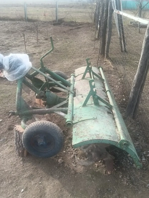 Vând freză de tractor