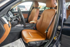 BMW Seria 3 330e iPerformance - imagine 18