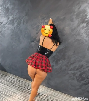 Fac și deplasări (party girls)