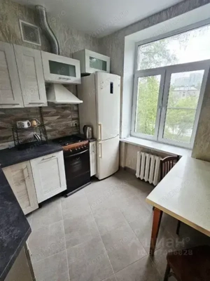 Oferim spre inchiriere apartament cu 3 camere in zona Uverturi - imagine 2