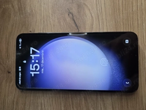 Vând Samsung Galaxy S23, 256GB, memorie RAM 8GB.