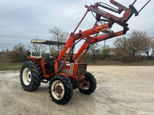 FIAT 580 tractor Cu încărcător frontal 