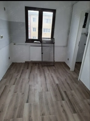 Vând ap.3cam.conf.1 semidecomandat suprafață 75 mp - imagine 4