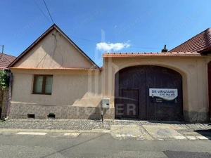 Casă de vânzare – Comuna Rășinari, str. Andrei Șaguna – aproape de centru
