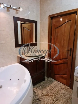 Apartament spatios pe doua niveluri in zona Semicentrala - imagine 19