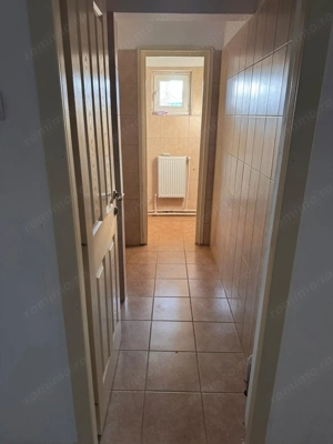 Mureseni - Inchiriere spatiu birou - Str. Cisnadie - imagine 3