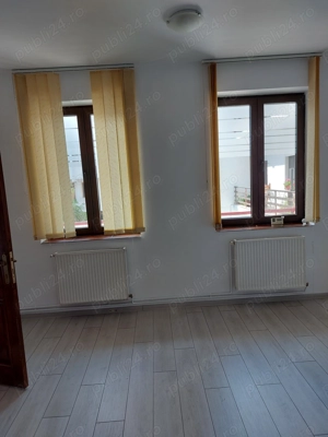 Inchiriez apartament cu 2 camere in Brasov
