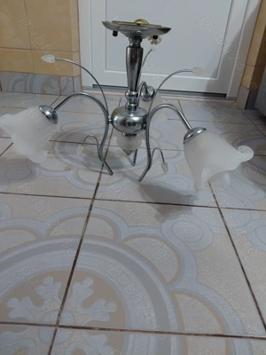 De vânzare candelabru alb 