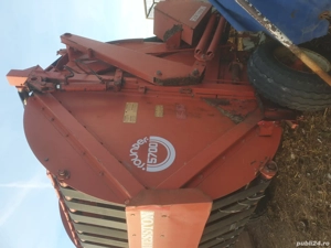 Presa baloti rotunzi Hesston - imagine 2