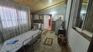 Casa si curte de vanzare Peretu - Teleorman - imagine 8