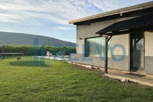 Proprietate pentru investiție cu Piscină în Hemeiuș - imagine 2