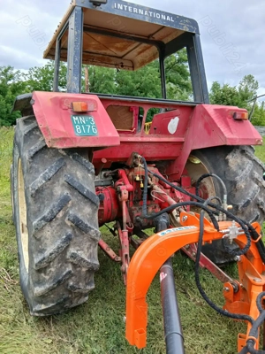 Tractor international 1055 4x4  - imagine 2